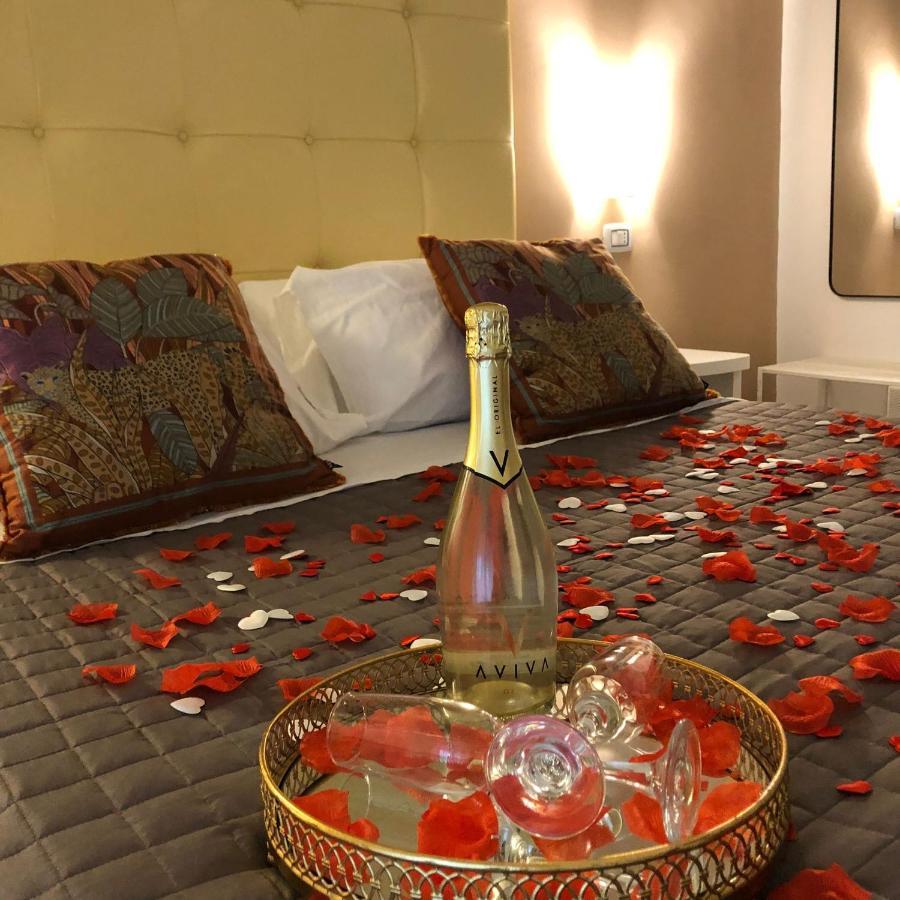 Tiziana'S House Bed and Breakfast Salerno Buitenkant foto