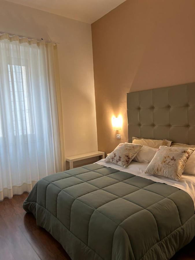Tiziana'S House Bed and Breakfast Salerno Buitenkant foto