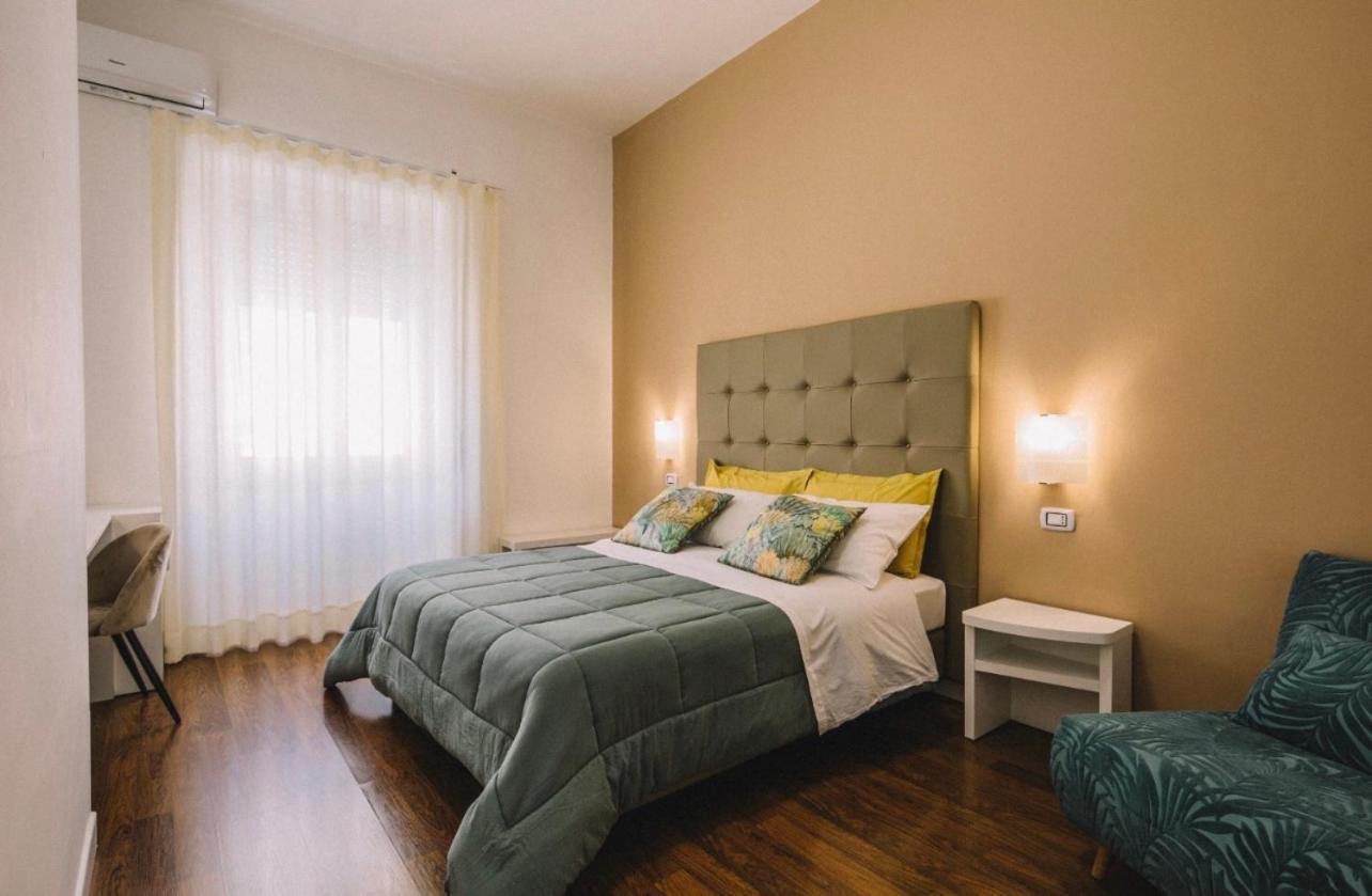 Tiziana'S House Bed and Breakfast Salerno Buitenkant foto