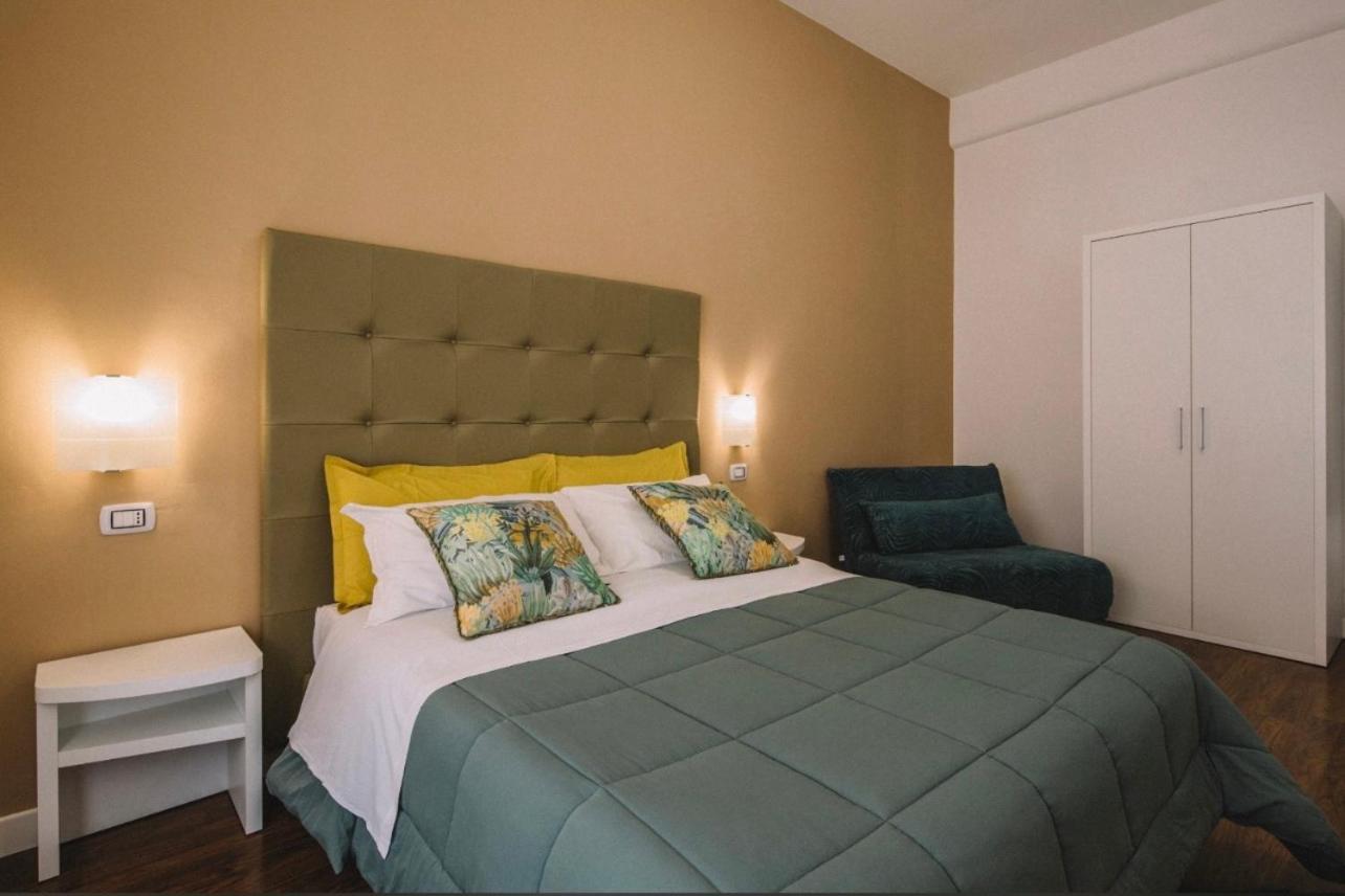 Tiziana'S House Bed and Breakfast Salerno Buitenkant foto